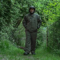 Avid Carp Arctic-Series 2-Piece Thermal Suit Taille XXXXL – Combinaison thermique imperméable | CarpeConnect