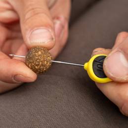 Avid Carp Re-Rig Tool Set – Kit aiguilles et ciseaux montage carpe | CarpeConnect