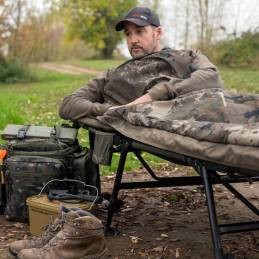 NASH Indulgence HD40 8 Leg Sleep System Camo Wide, lit de pêche carpe, confort haute densité