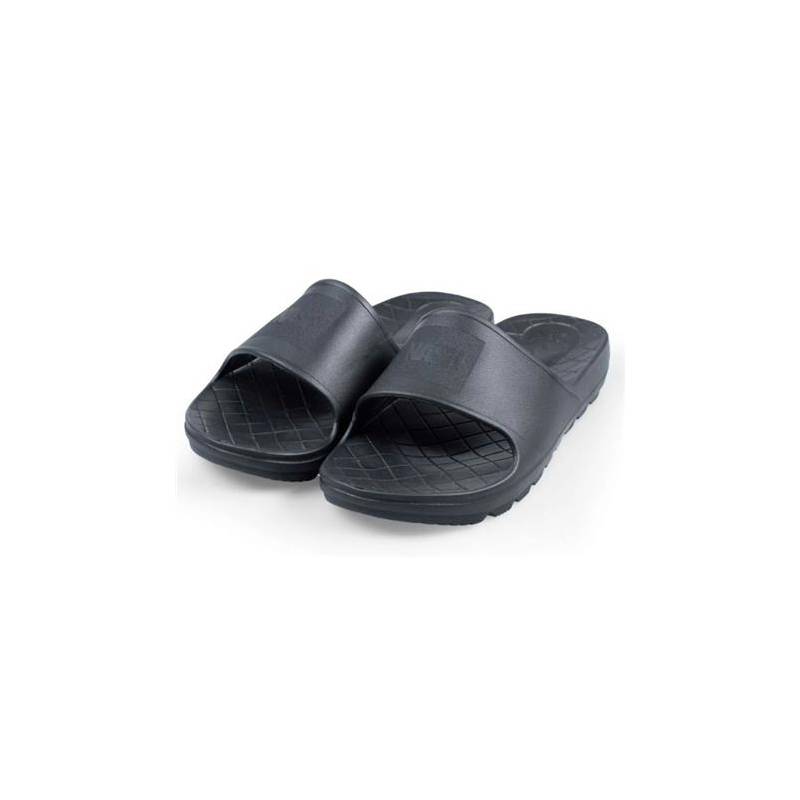 Nash Make It Happen Sliders T42 Black | Claquettes Pêche Carpe | CarpeConnect